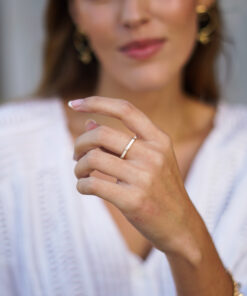 Alternative view of Anillo DAMBOLENA BLANCO