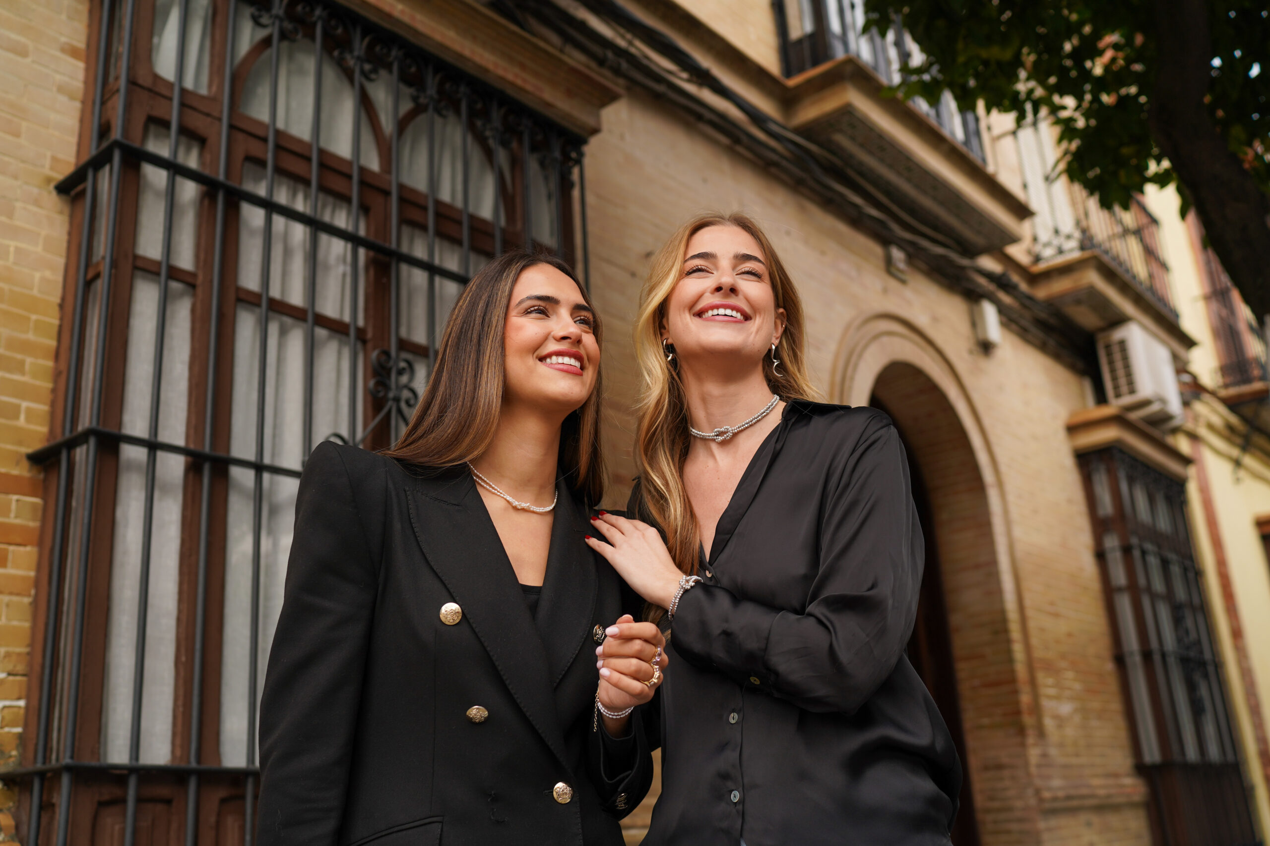 Pulsera ATENAS PERLA GRIS - Imagen 4