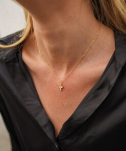 Alternative view of Collar ROMA