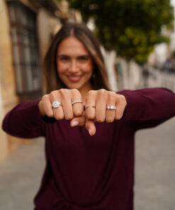 Alternative view of Anillo VIENA PLATA MOISSANITA